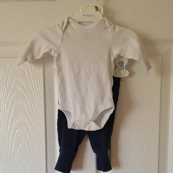 Newborn Bundle - Picture 13 of 16